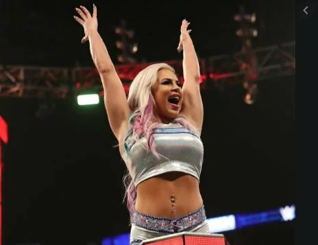 Dana Brooke punches her ticket to the Money in the Bank Ladder Match